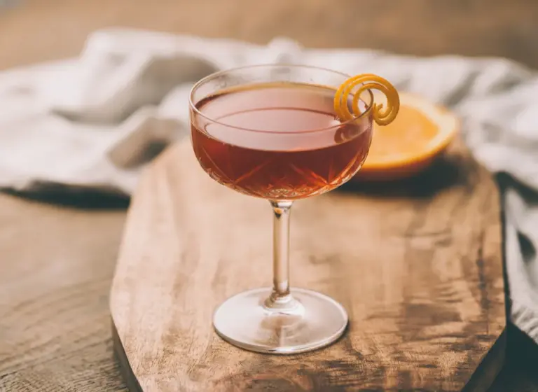 American Beauty mit Cognac im Glas