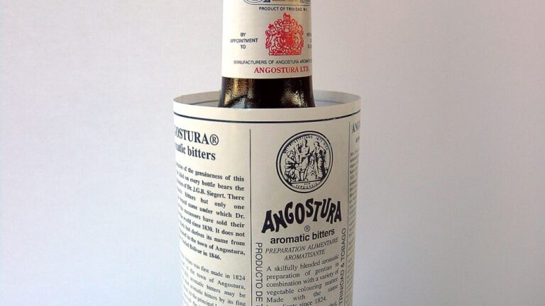 angostura-was-ist-das-2 — Chriusha / CC BY-SA 3.0 / Wikimedia Commons