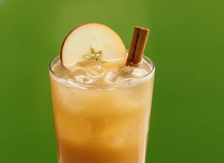 Apfel-Zimt-Fizz – alkoholfrei im Glas