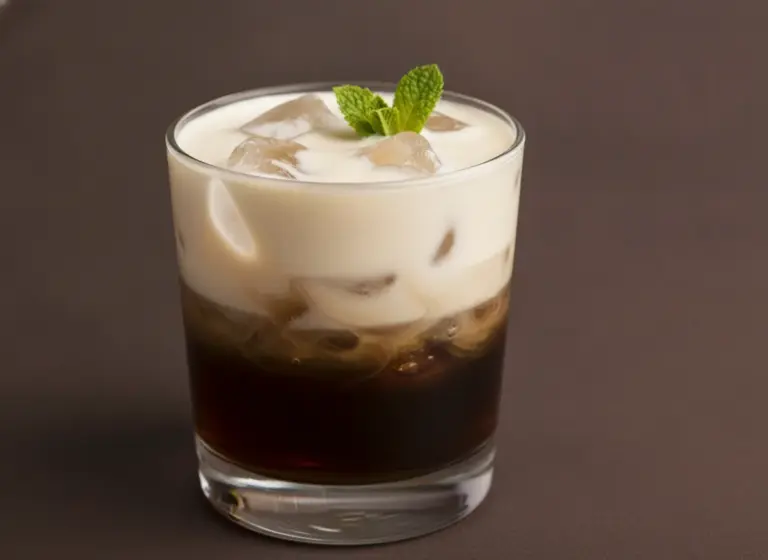 Black & White Russian im Glas