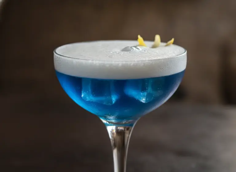 Blau-weiß – Der Hertha BSC Cocktail im Glas