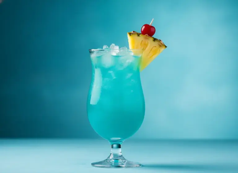 Blue Hawaiian im Glas