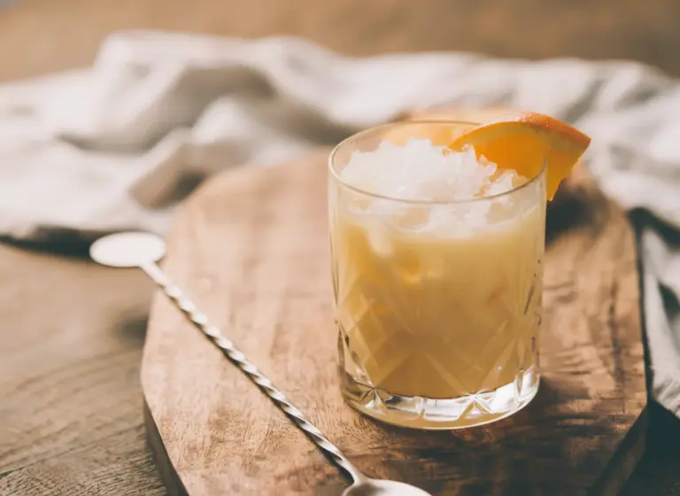 Caipirol Mango-Kokos im Glas