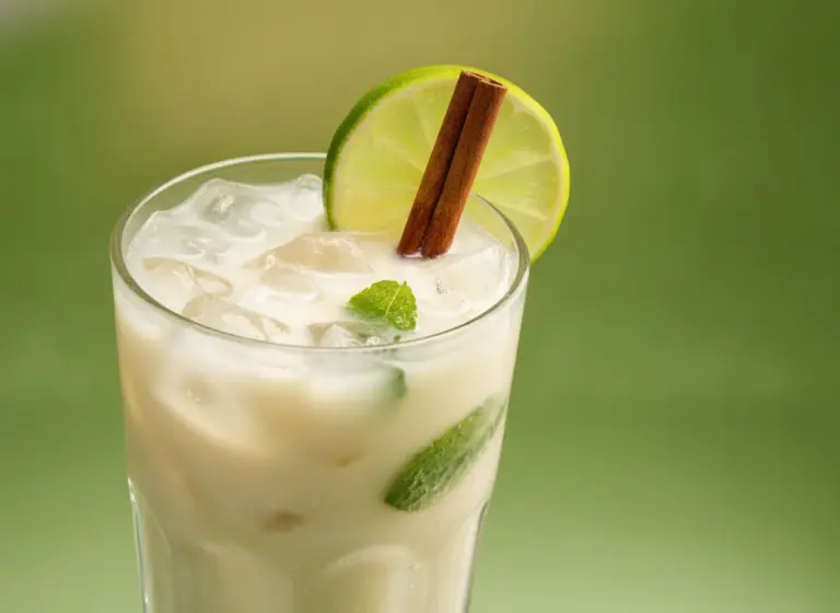 Christmas Mojito im Glas
