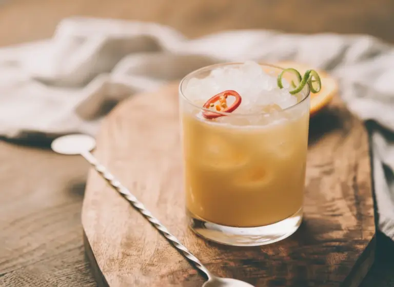 Cointreau Tropical Spicy im Glas