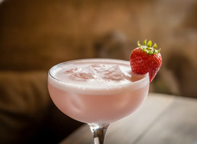 Creamy Strawberry Daiquiri im Glas