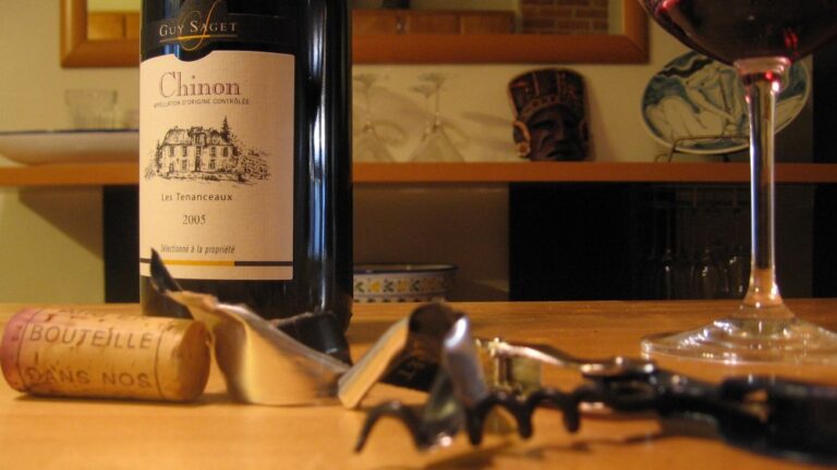 Folienschneider - Was ist das ? — vinotrip / by via Openverse