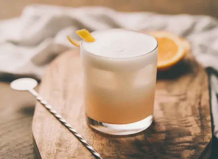 Frisco Sour ohne Alkohol im Glas
