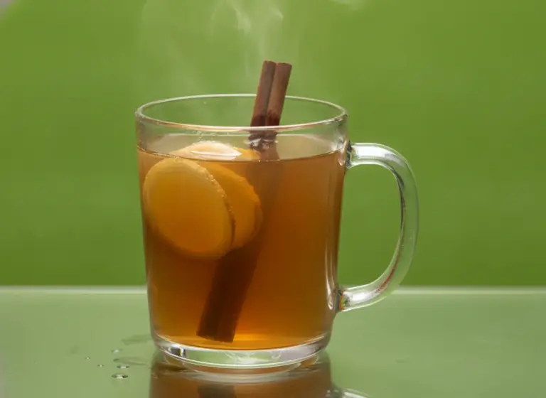 Ginger Rum Toddy im Glas