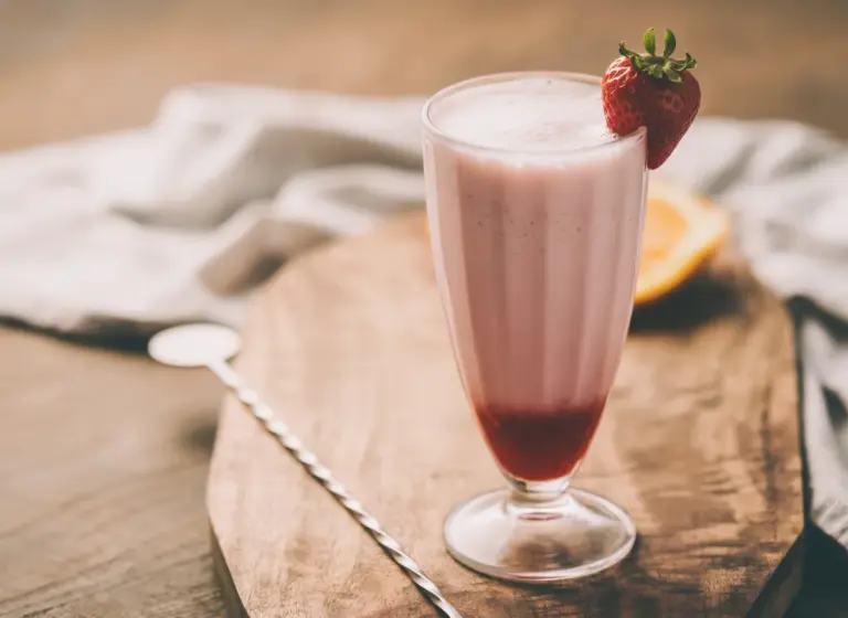 Grenadine-Milk – Milchshake im Glas