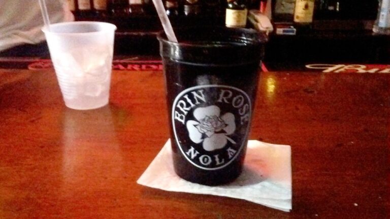 Hangover Drinks - Was ist das ? — Indrid__Cold / by-sa via Openverse