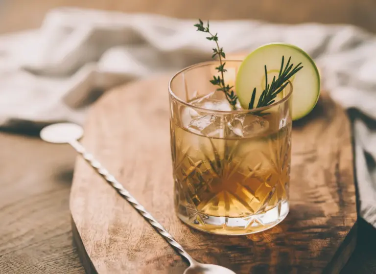 Herbal Applejack Punch im Glas