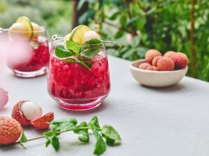 Himbeer-Litschi-Limonade