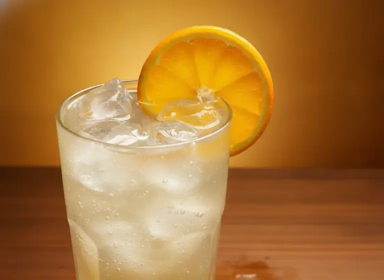 Lillet Blanc Tonic im Glas