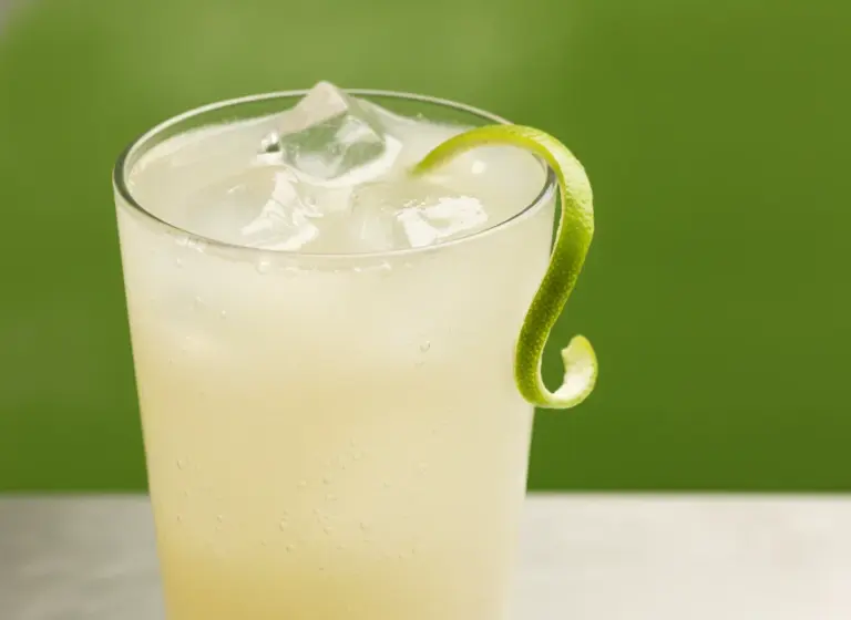 Lime ’n‘ Lemon Hour im Glas