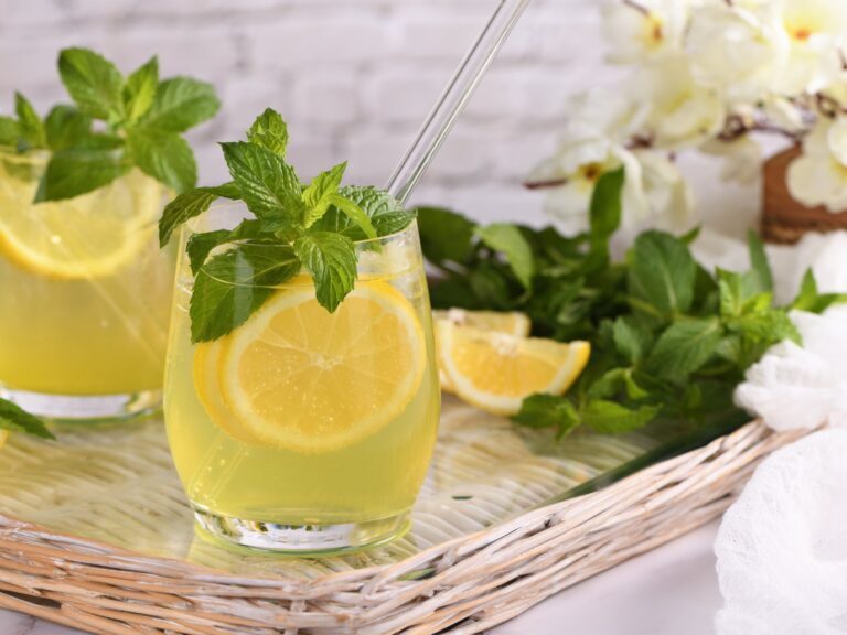 Limoncello Spritz
