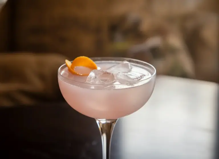 Maidenly Blush im Glas