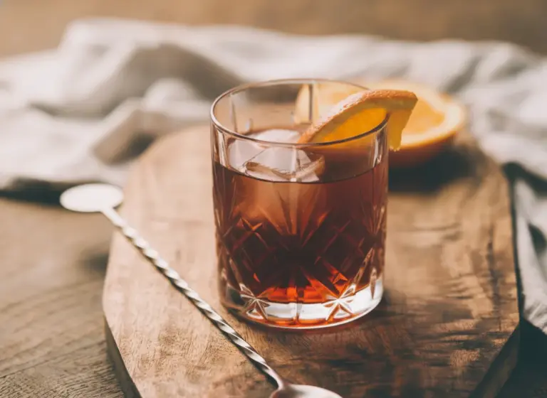 Mezcal Negroni im Glas