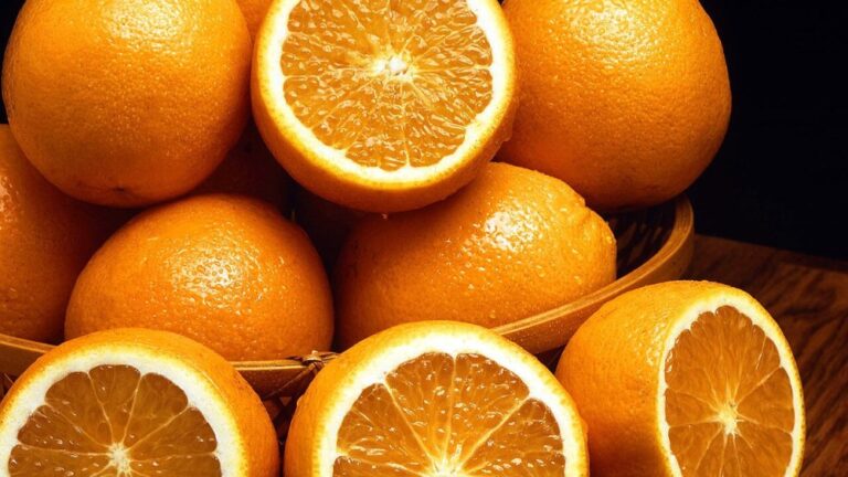 orange-was-ist-das — Wikimedia Commons / Public domain / Wikimedia Commons