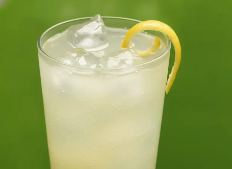 Pernod Tonic im Glas