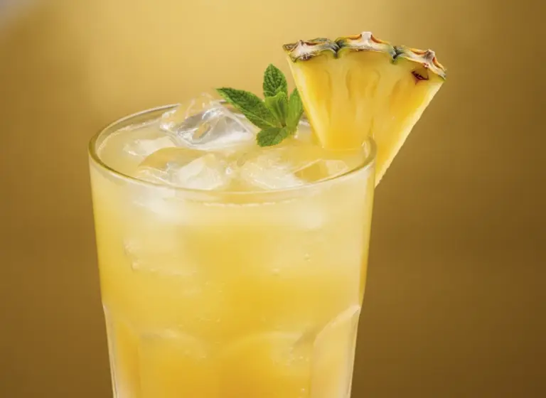 Pineapple Fizz im Glas