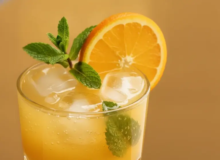 Pisang Cooler im Glas