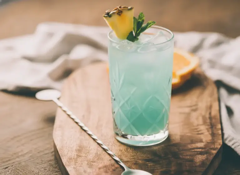 Poolside Tropical im Glas