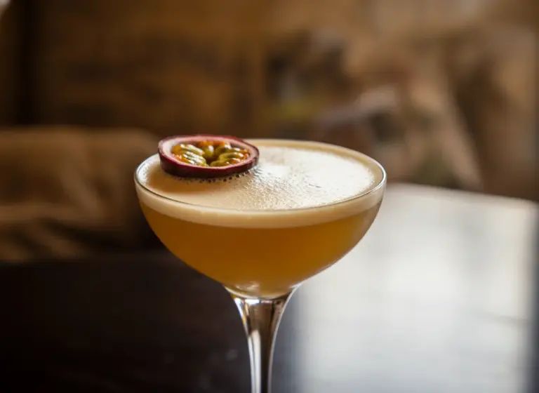 Pornstar Martini ohne Alkohol im Glas