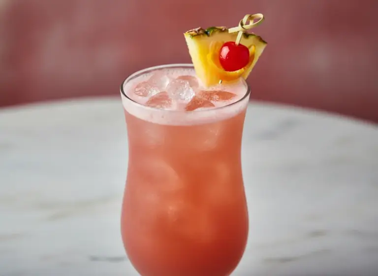 Raffles Hotel Singapore Sling im Glas