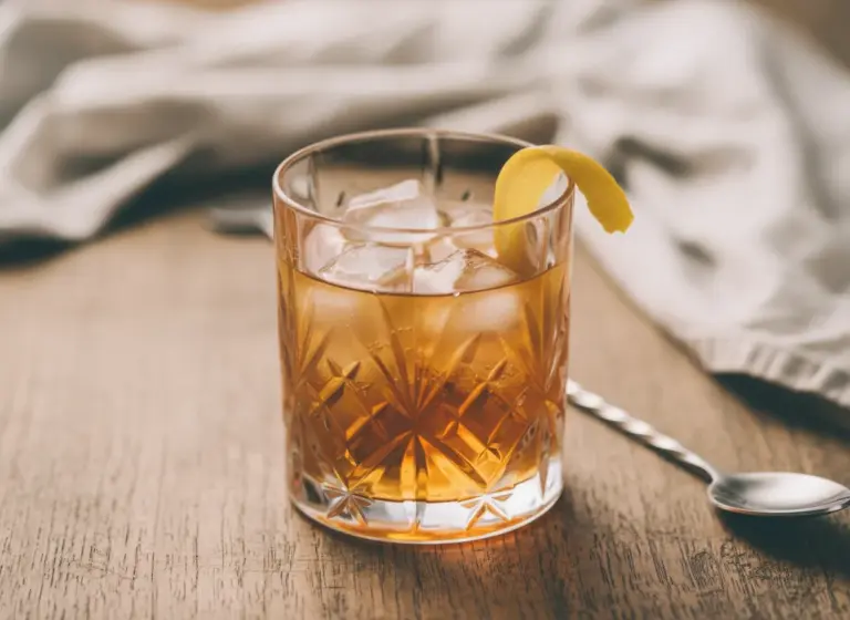Rusty Nail Sour im Glas