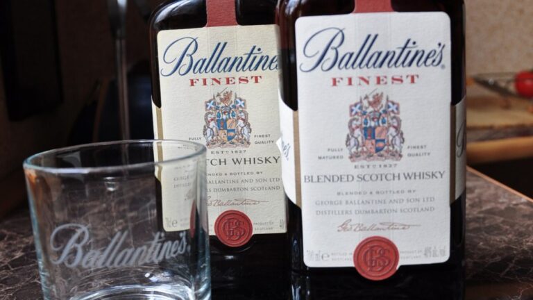 scotch-whisky-was-ist-das-2 — Beemwej / CC BY-SA 3.0 / Wikimedia Commons