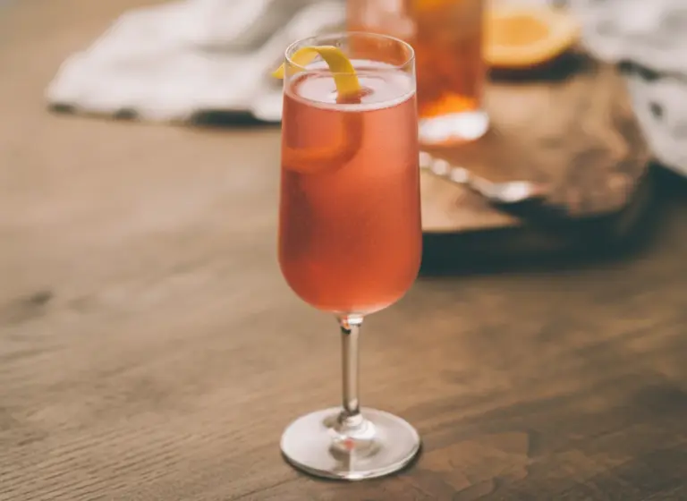 Sparkling Applejack Punch im Glas