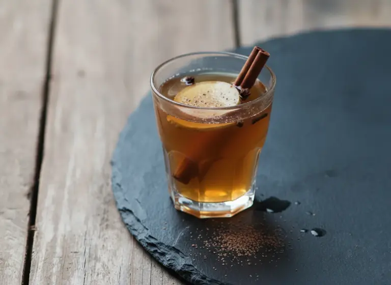 Spiced American Grog im Glas