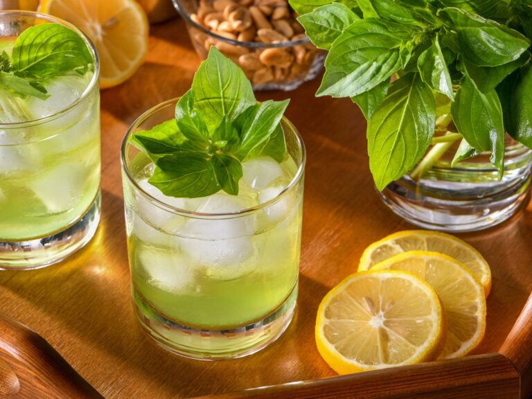 Thai-Basilikum-Gimlet