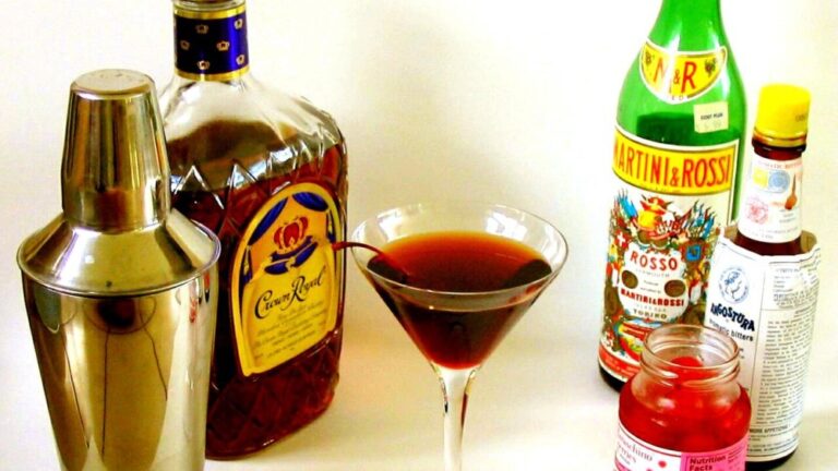 vermouth-rosso-was-ist-das — Hayford Peirce at English Wikipedia / Public domain / Wikimedia Commons
