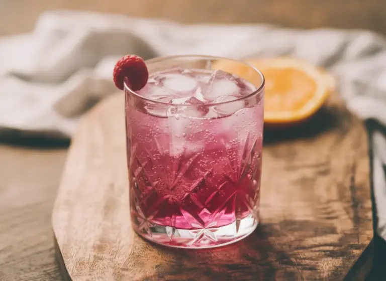 Vodka mit Ahoj Brause im Glas