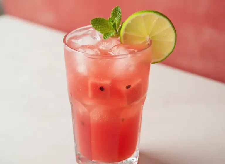 Wassermelonen-Limonade im Glas