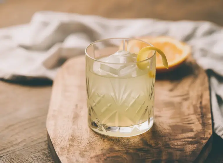 White Negroni im Glas