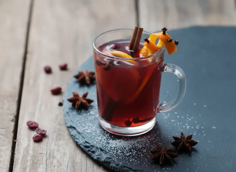 Winterlicher Punsch im Glas